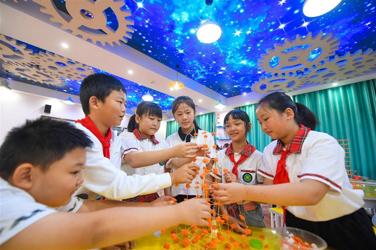 威尼斯app官方手机下载